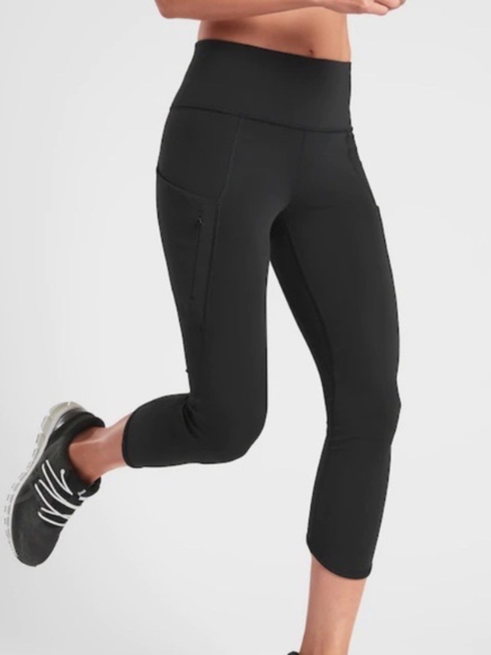 Athleta All In Capri Leggings Black M High Rise Pocket Crop Workout Pants